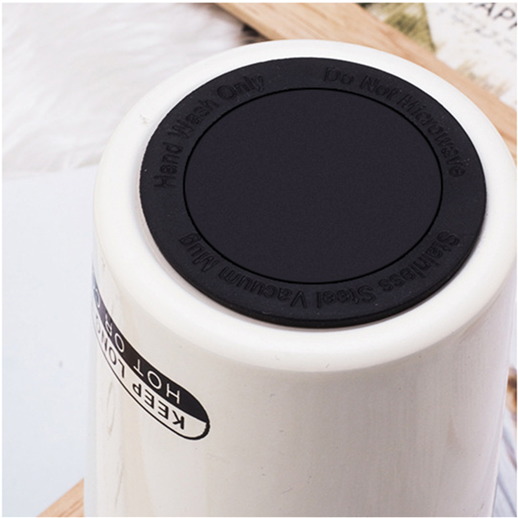 Ge&iuml;soleerde koffie tuimelaar